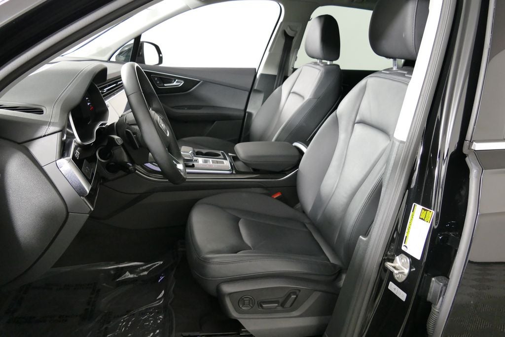 2023 Audi Q7 45 Premium Plus quattro