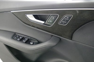 2023 Audi Q7 45 Premium Plus quattro