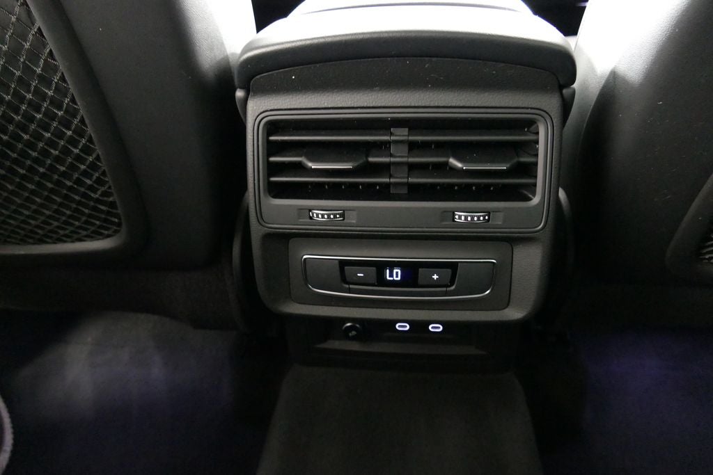 2023 Audi Q7 45 Premium Plus quattro