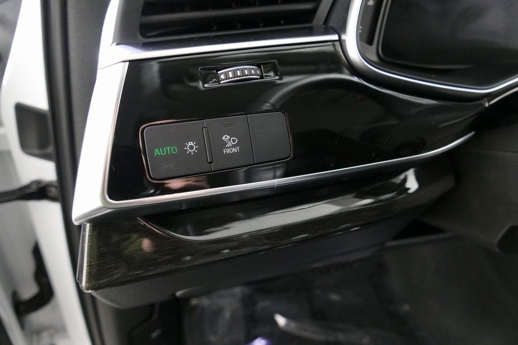 2023 Audi Q7 45 Premium Plus quattro