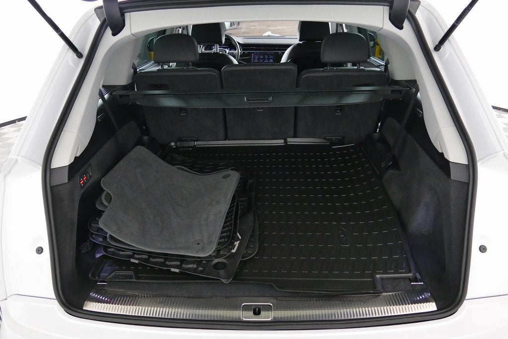 2023 Audi Q7 45 Premium Plus quattro