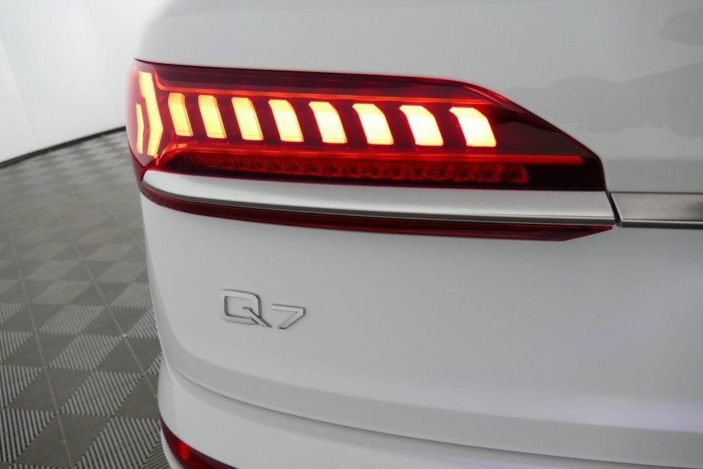 2023 Audi Q7 45 Premium Plus quattro