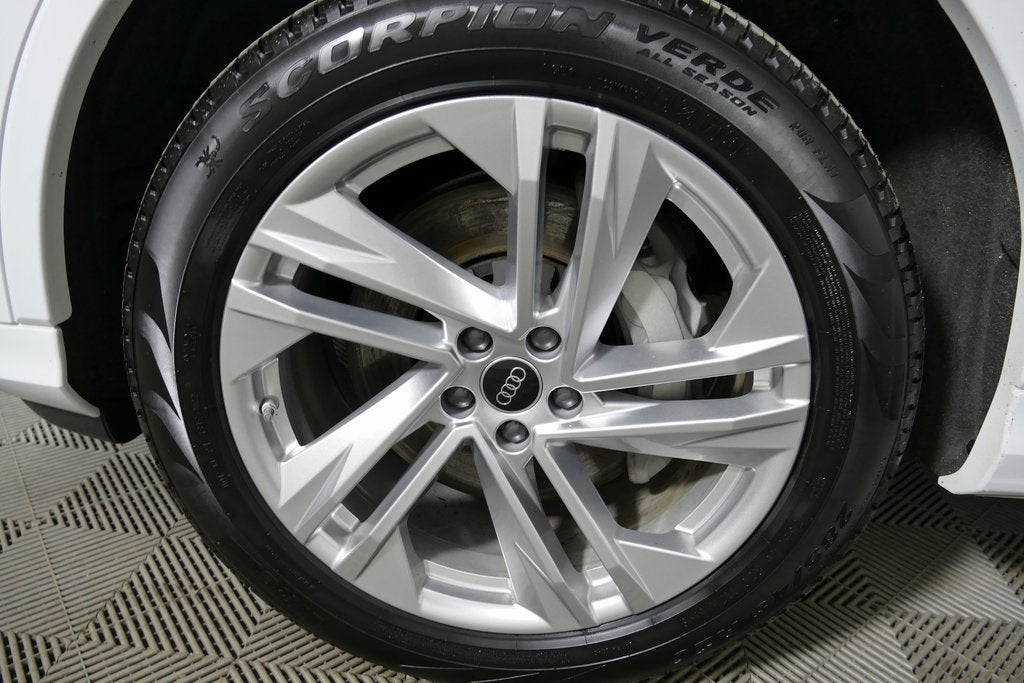 2023 Audi Q7 45 Premium Plus quattro