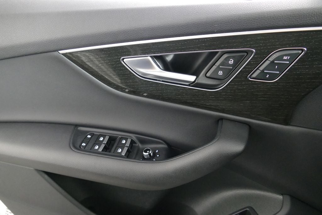 2021 Audi Q7 45 Premium Plus quattro