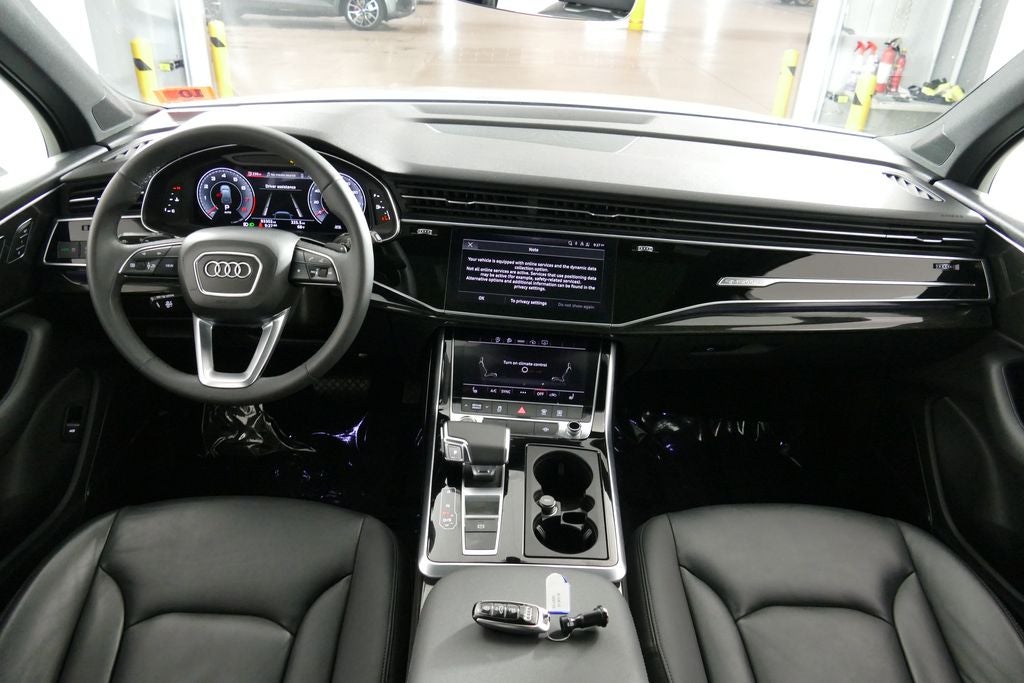 2021 Audi Q7 45 Premium Plus quattro