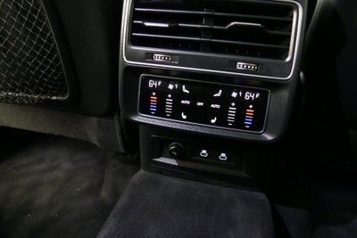 2022 Audi Q7 45 Premium Plus quattro