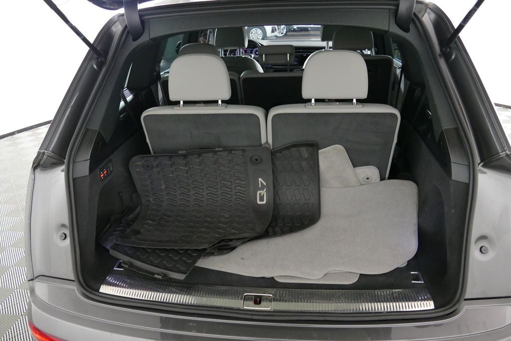 2022 Audi Q7 45 Premium Plus quattro
