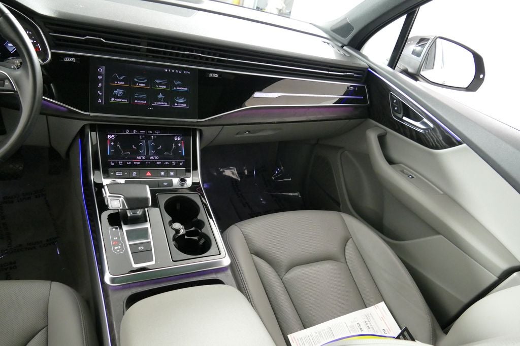 2022 Audi Q7 45 Premium Plus quattro