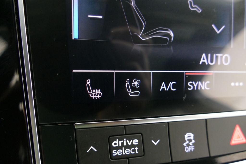 2022 Audi Q7 45 Premium Plus quattro
