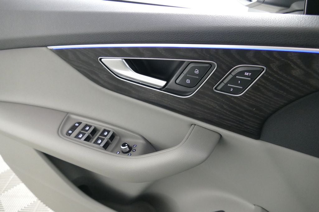 2022 Audi Q7 45 Premium Plus quattro