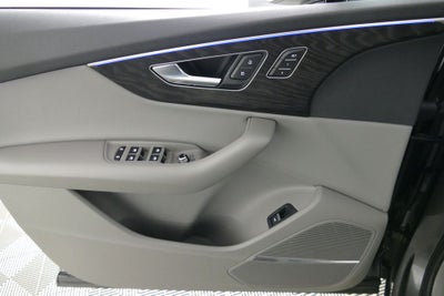 2022 Audi Q7 45 Premium Plus quattro