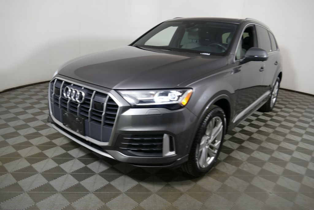 2022 Audi Q7 45 Premium Plus quattro
