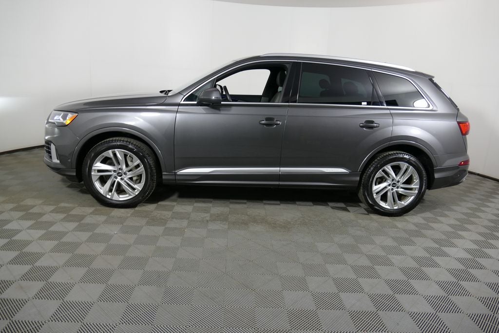 2022 Audi Q7 45 Premium Plus quattro