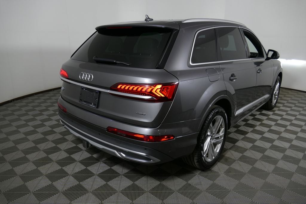 2022 Audi Q7 45 Premium Plus quattro