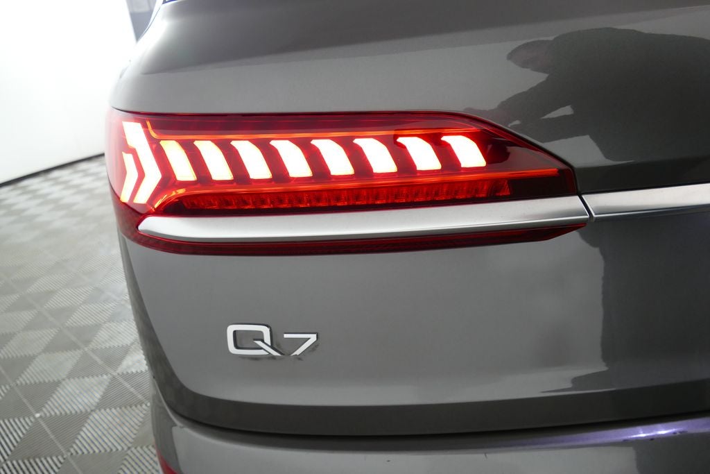2022 Audi Q7 45 Premium Plus quattro