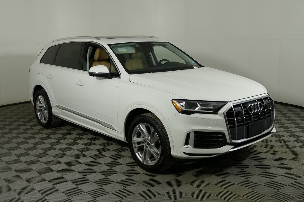 2022 Audi Q7 45 Premium Plus quattro
