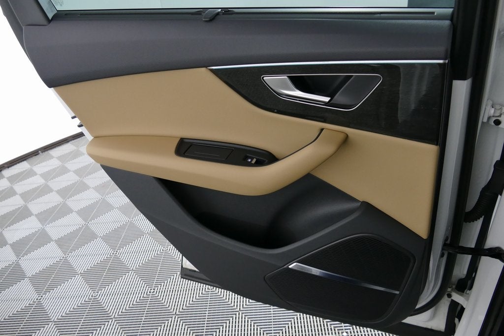 2022 Audi Q7 45 Premium Plus quattro