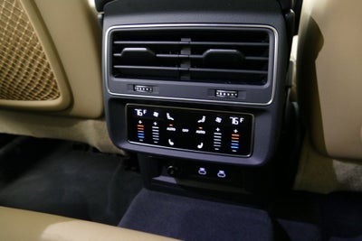 2022 Audi Q7 45 Premium Plus quattro