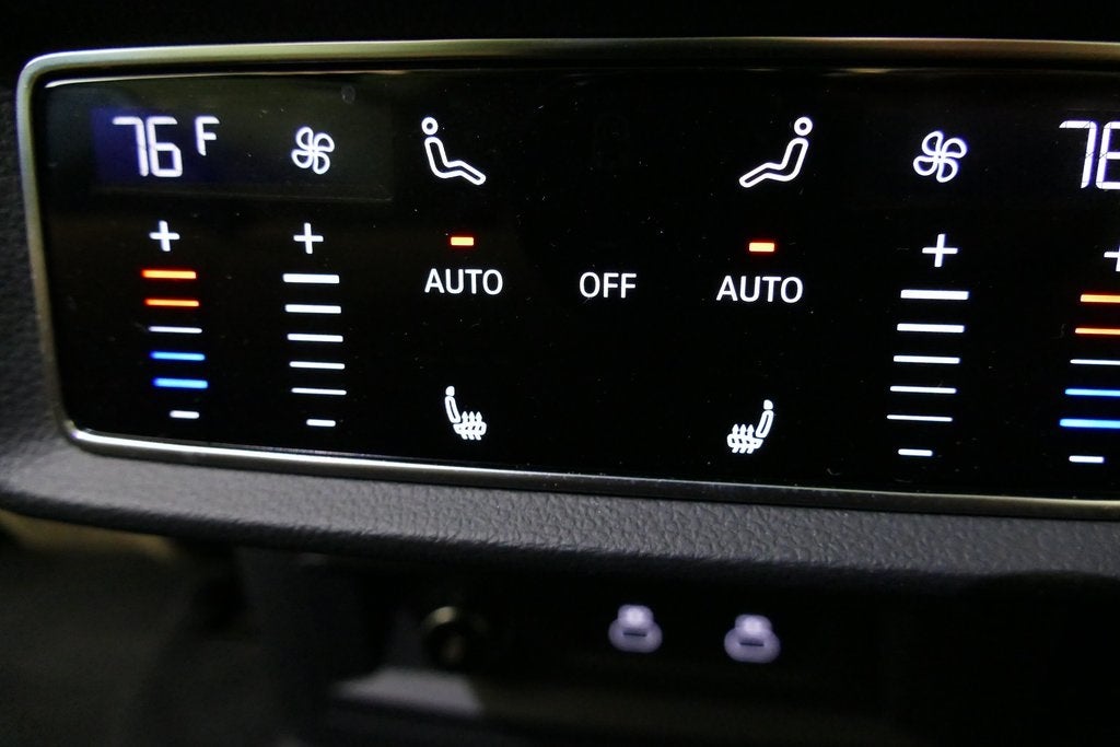 2022 Audi Q7 45 Premium Plus quattro