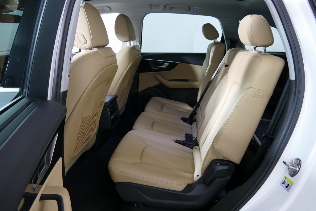 2022 Audi Q7 45 Premium Plus quattro