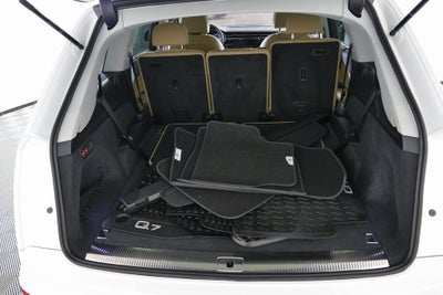 2022 Audi Q7 45 Premium Plus quattro