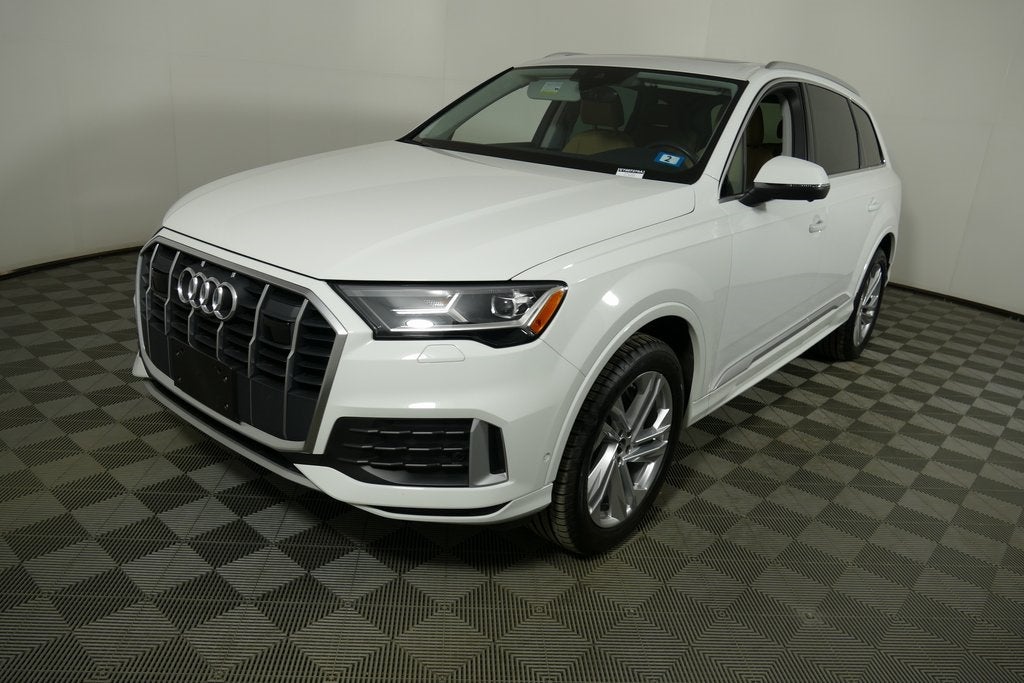 2022 Audi Q7 45 Premium Plus quattro