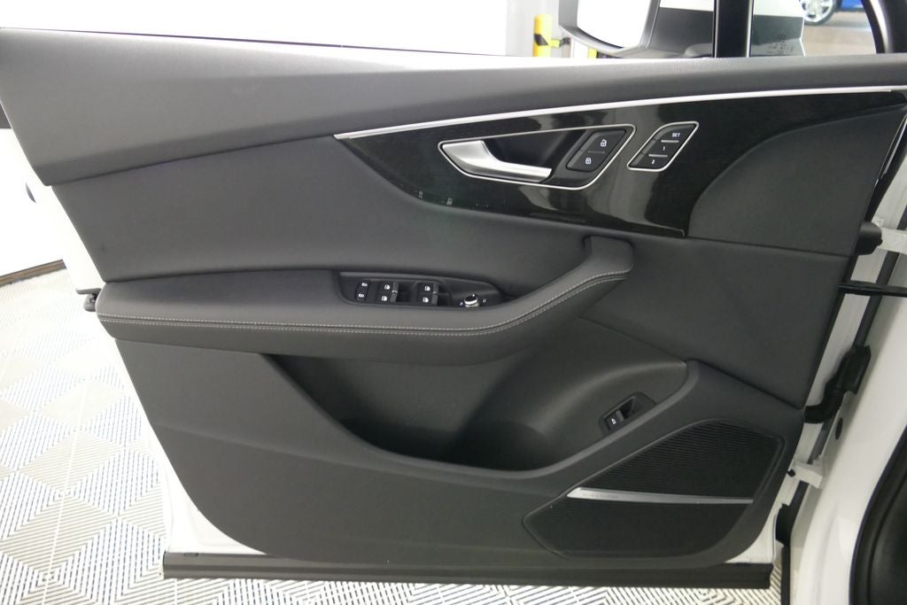 2025 Audi Q7 55 Premium Plus quattro