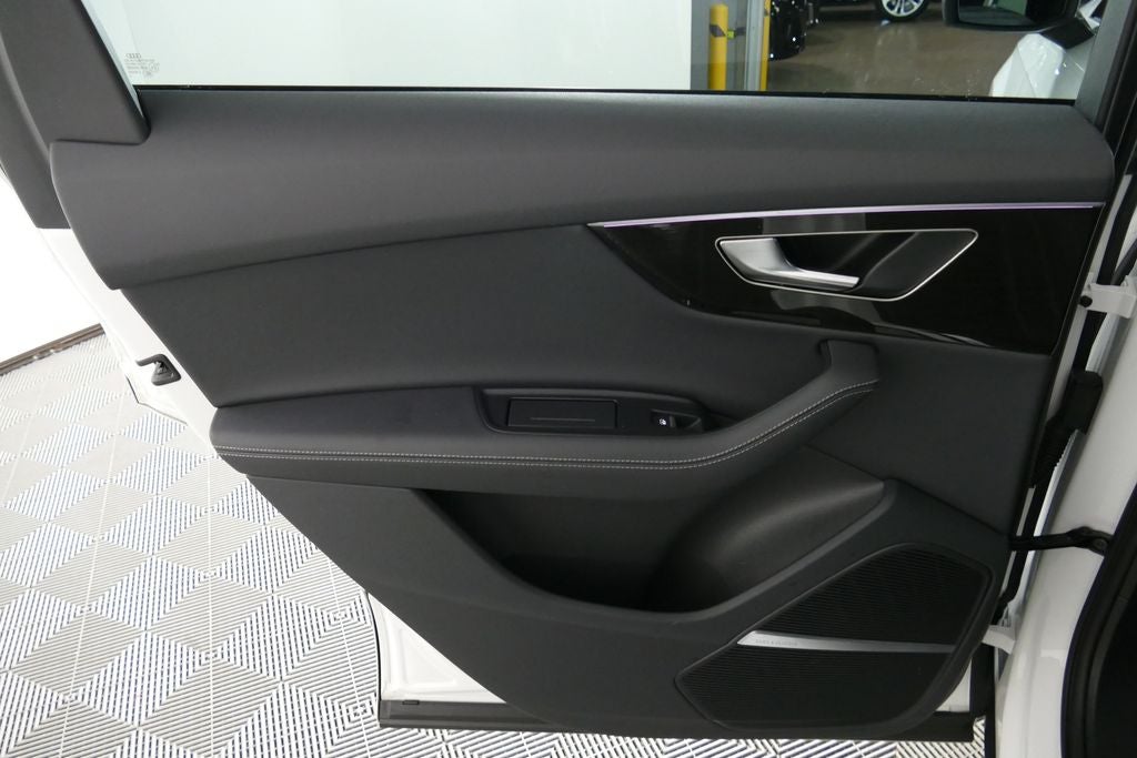 2025 Audi Q7 55 Premium Plus quattro