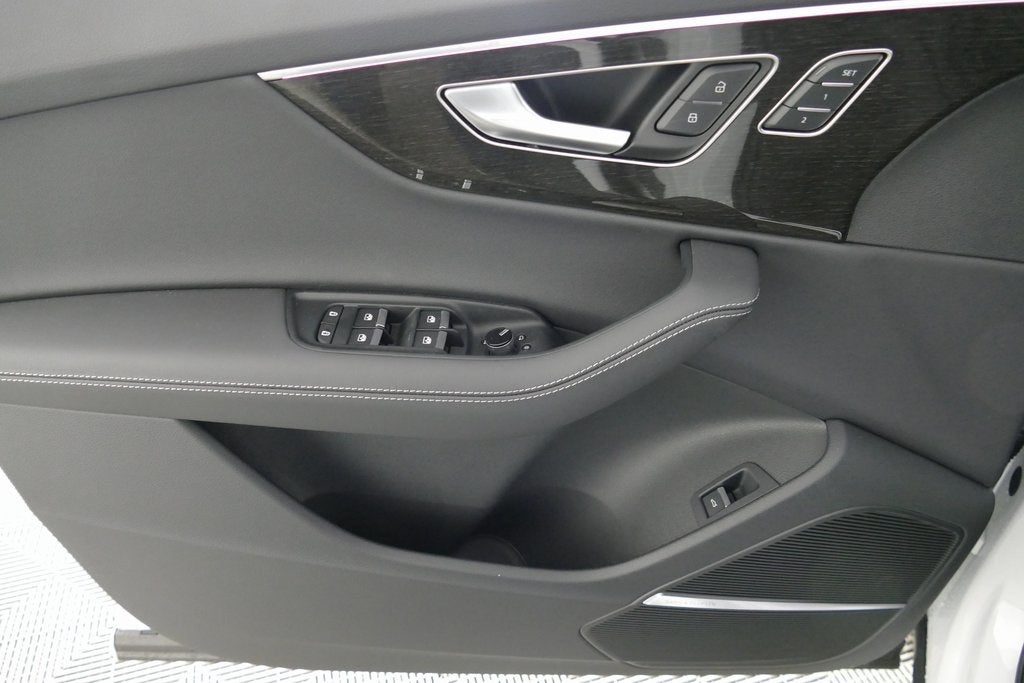 2026 Audi Q7 55 Premium Plus quattro