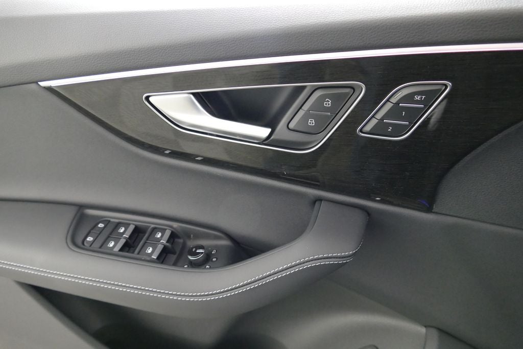 2026 Audi Q7 55 Premium Plus quattro