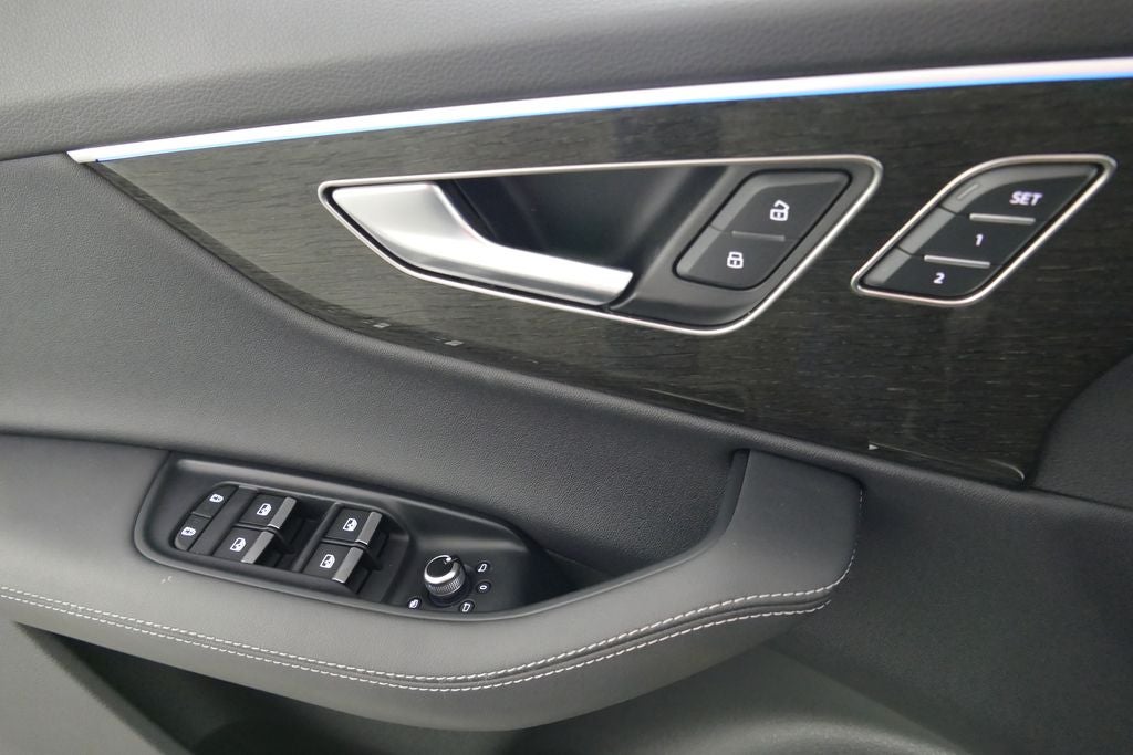 2025 Audi Q7 55 Premium Plus quattro