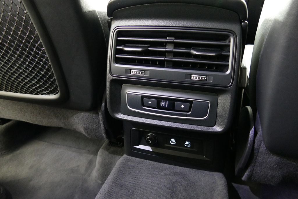 2025 Audi Q7 55 Premium Plus quattro