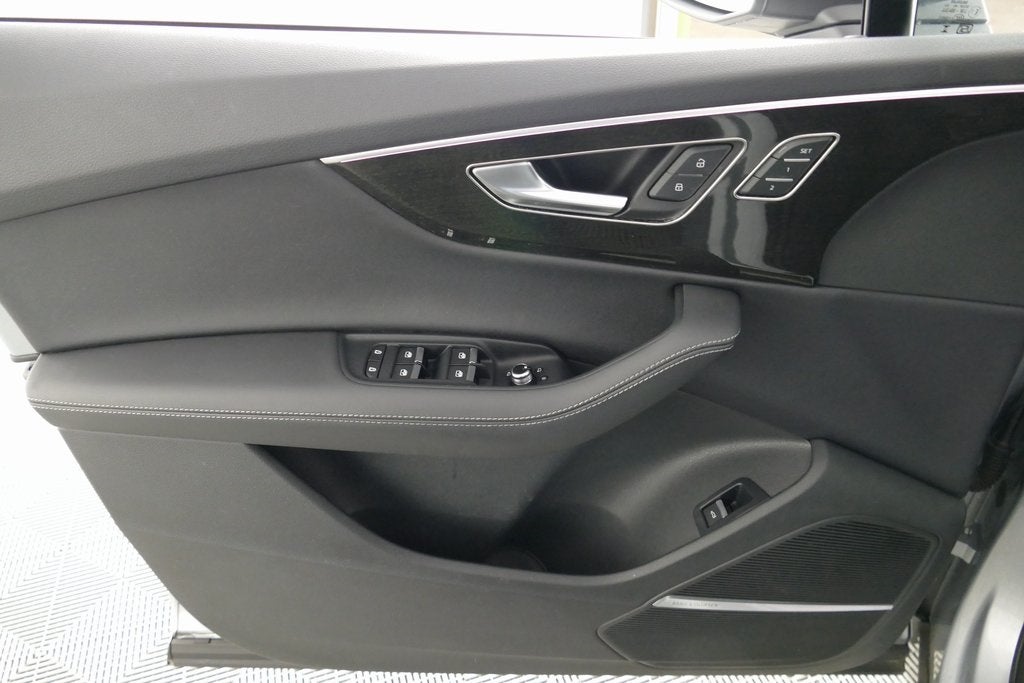 2025 Audi Q7 55 Premium Plus quattro