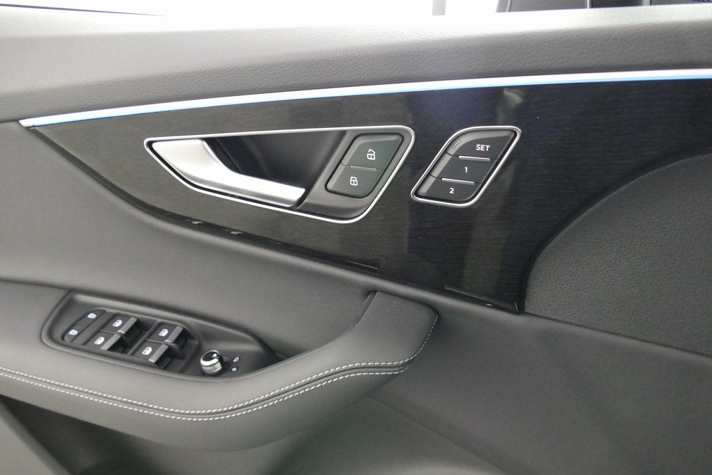 2025 Audi Q7 55 Premium Plus quattro