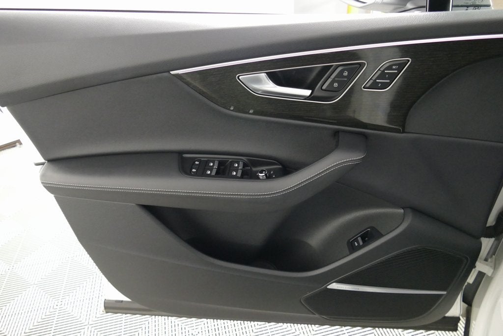 2025 Audi Q7 55 Premium Plus quattro