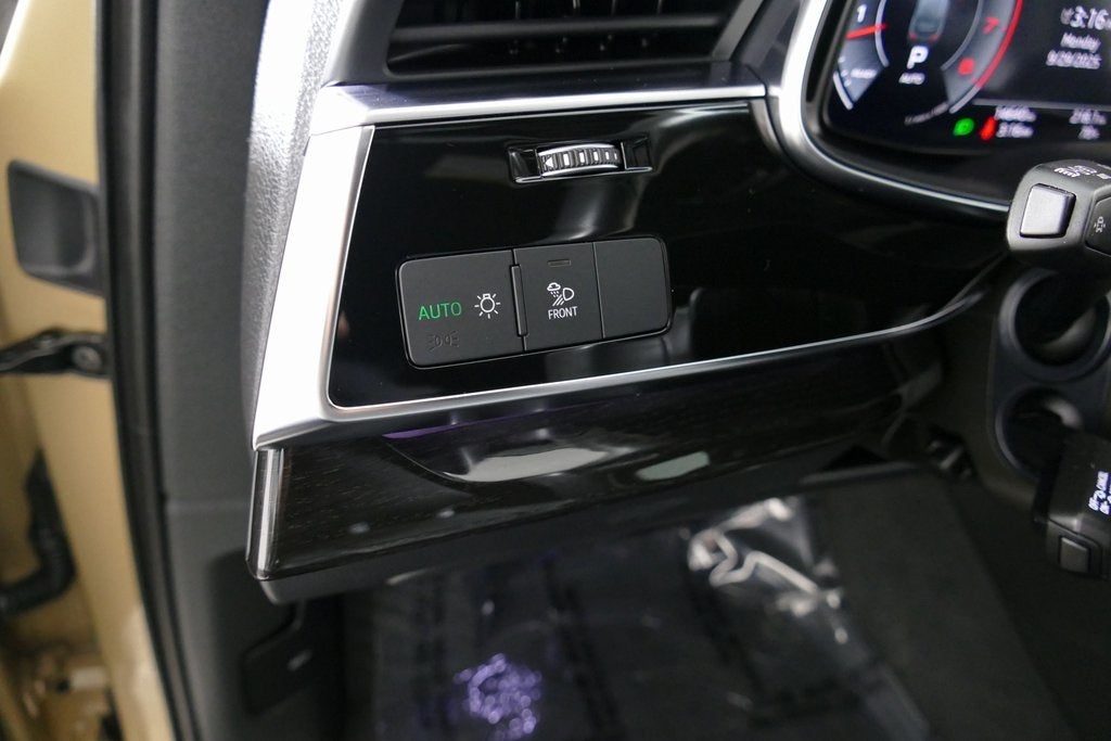 2025 Audi Q7 55 Premium Plus quattro