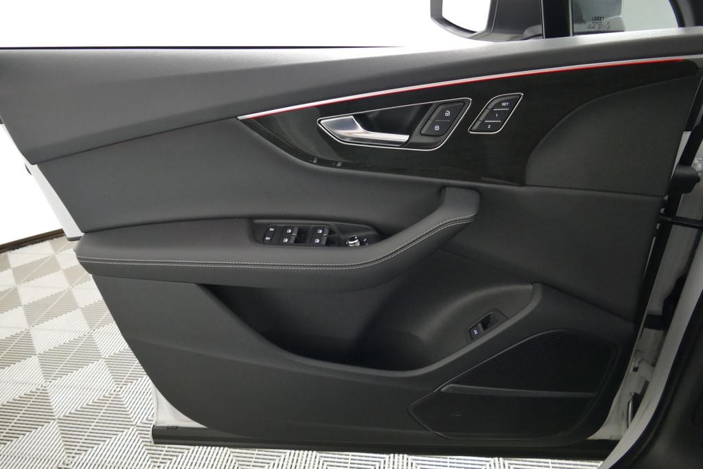 2025 Audi Q7 55 Premium Plus quattro