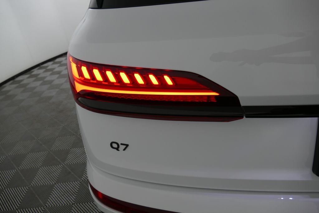 2025 Audi Q7 55 Premium Plus quattro