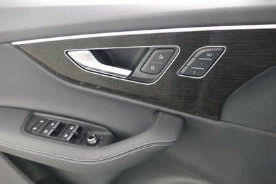 2025 Audi Q7 55 Premium Plus quattro