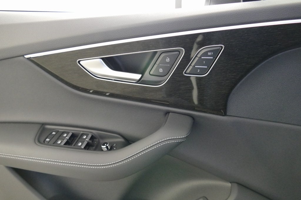 2025 Audi Q7 55 Premium Plus quattro