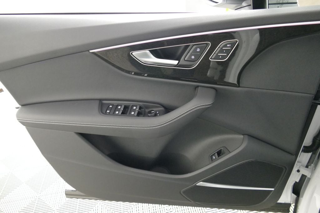 2026 Audi Q7 55 Premium Plus quattro