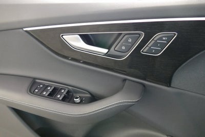 2025 Audi Q7 55 Premium Plus quattro