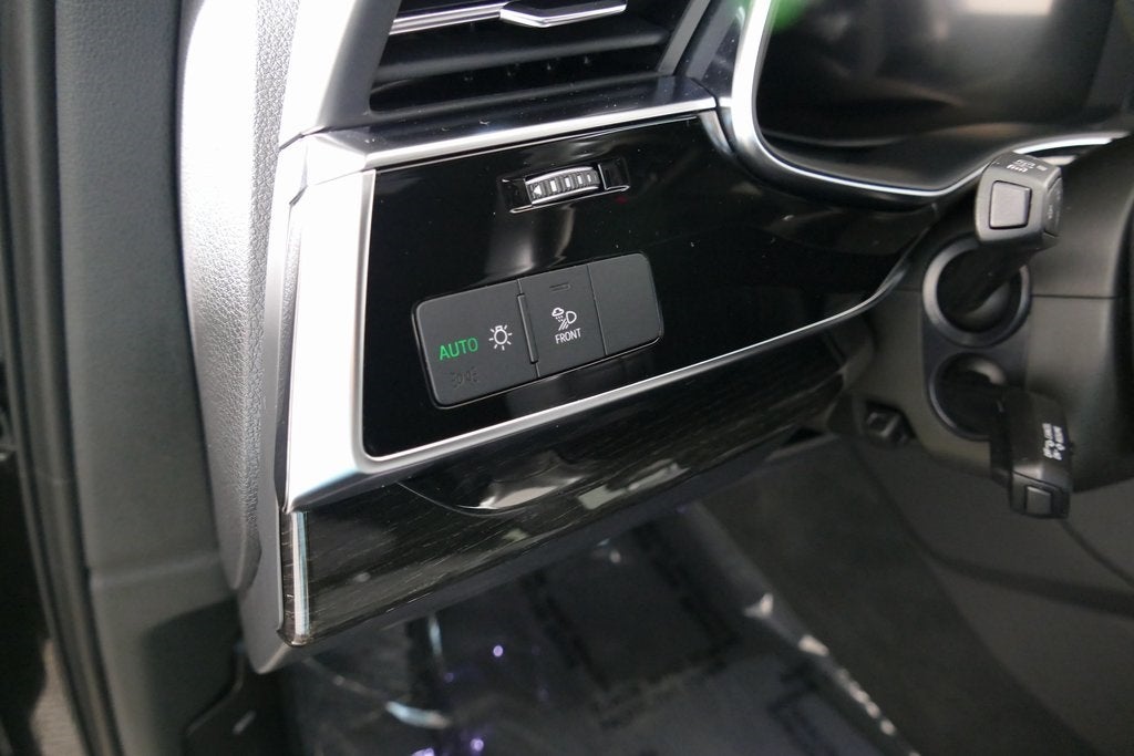 2025 Audi Q7 55 Premium Plus quattro