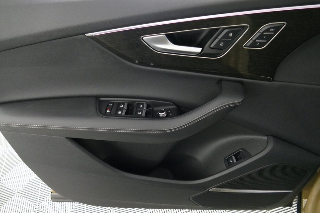 2025 Audi Q7 55 Premium Plus quattro
