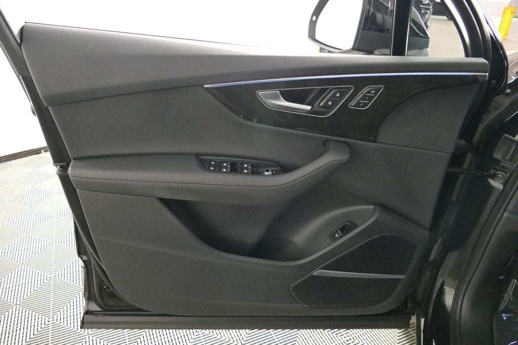 2023 Audi Q7 55 Premium Plus quattro