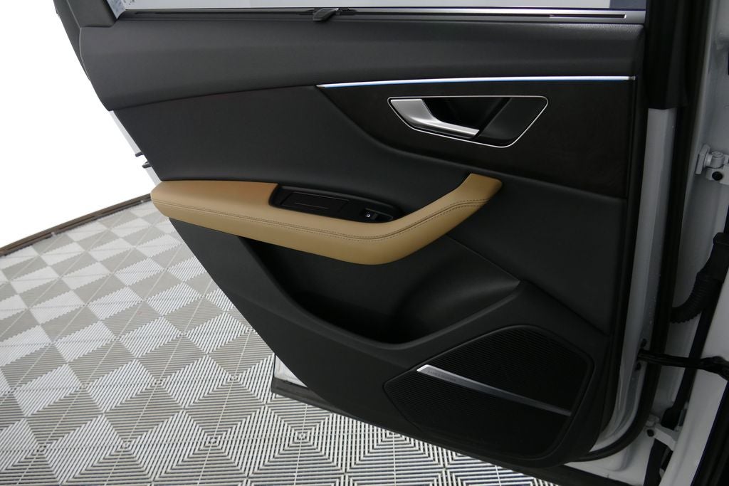 2025 Audi Q7 55 Prestige quattro