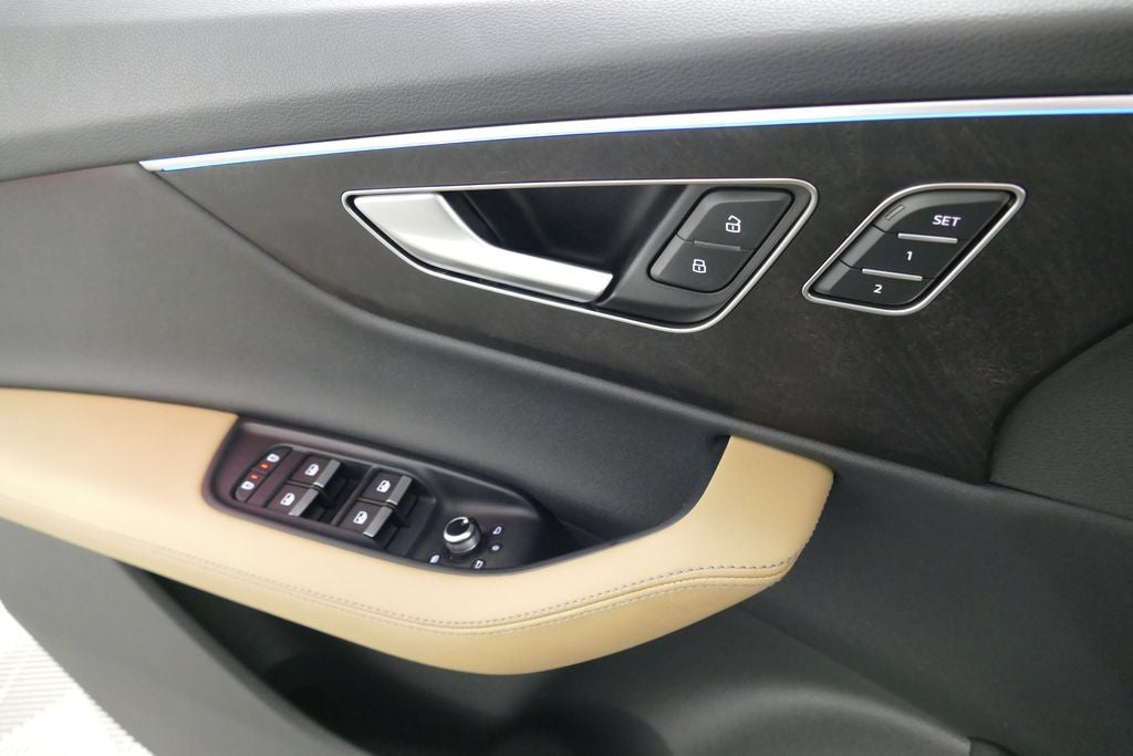 2025 Audi Q7 55 Prestige quattro