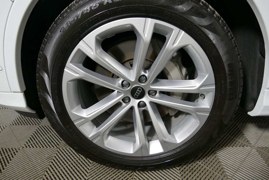 2025 Audi Q7 55 Prestige quattro