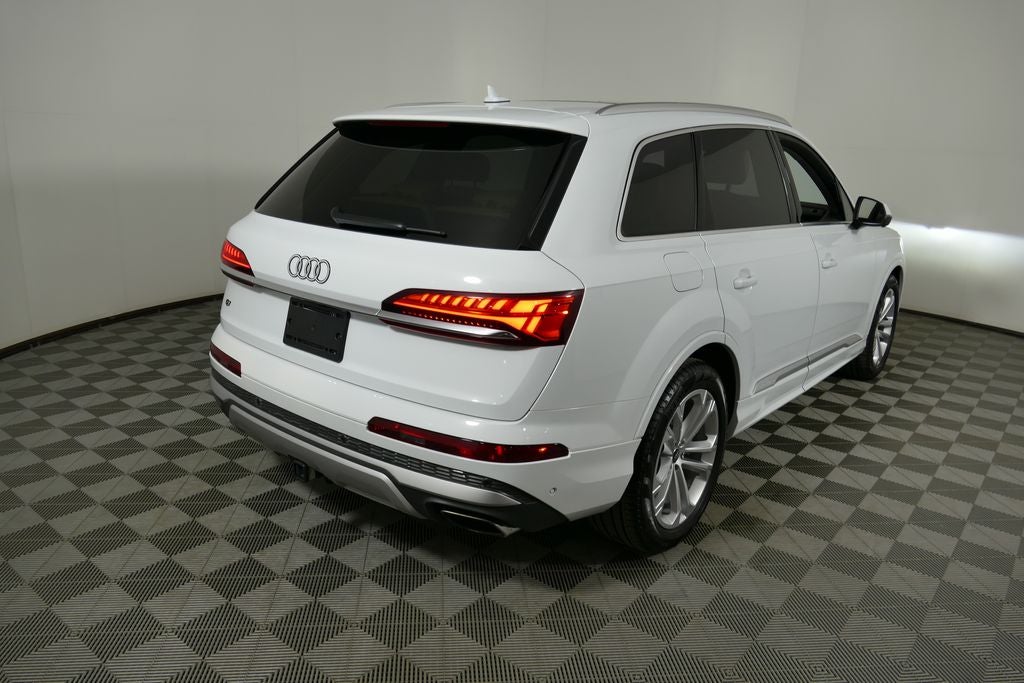 2025 Audi Q7 55 Prestige quattro