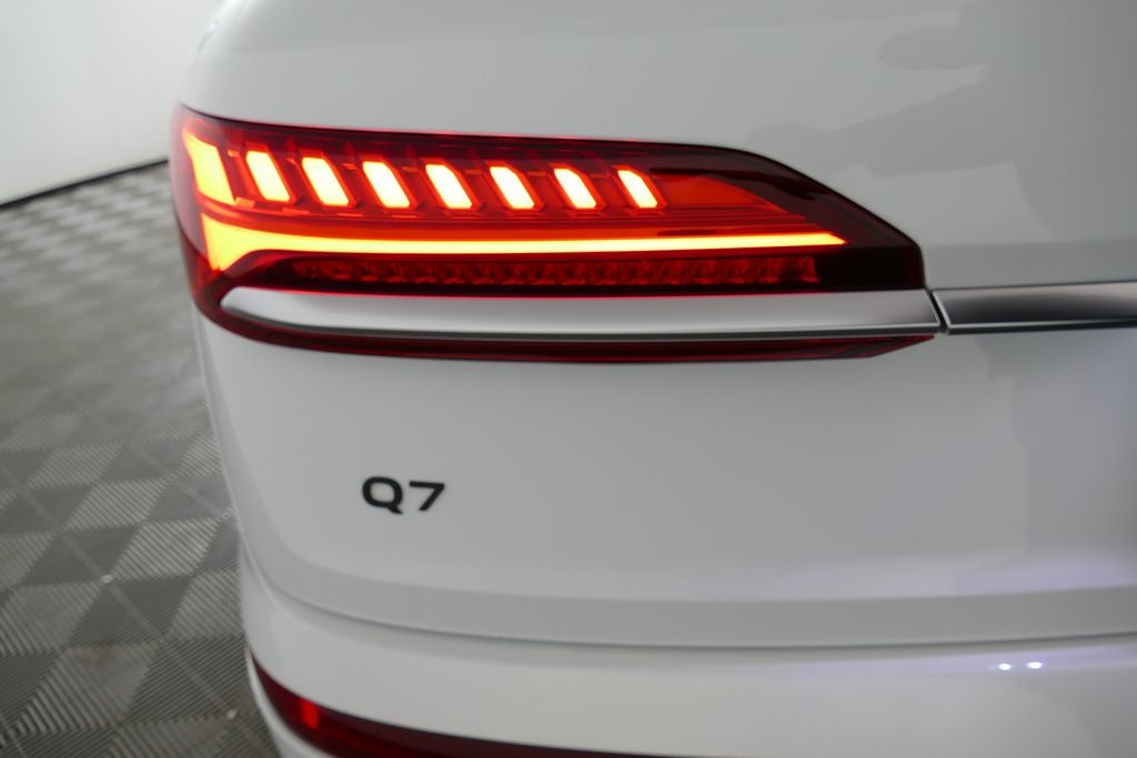 2025 Audi Q7 55 Prestige quattro